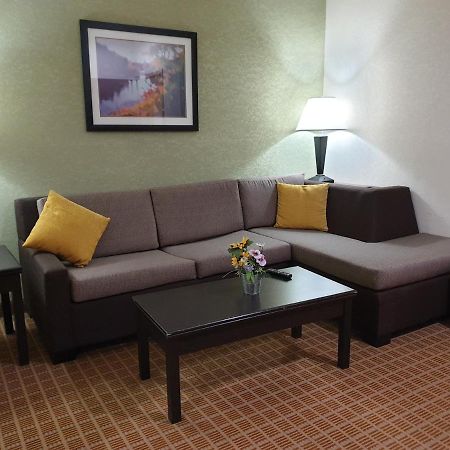 Hawthorn Extended Stay By Wyndham Kingsland Esterno foto